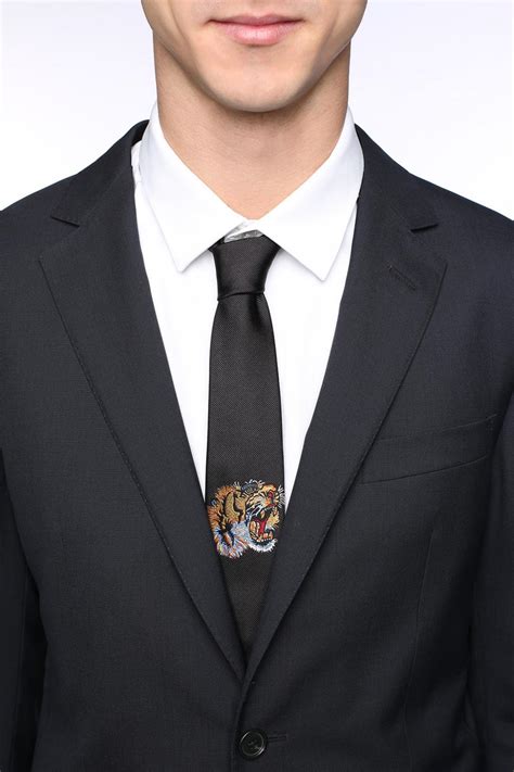 gucci tiger head tie|Gucci bow tie for men.